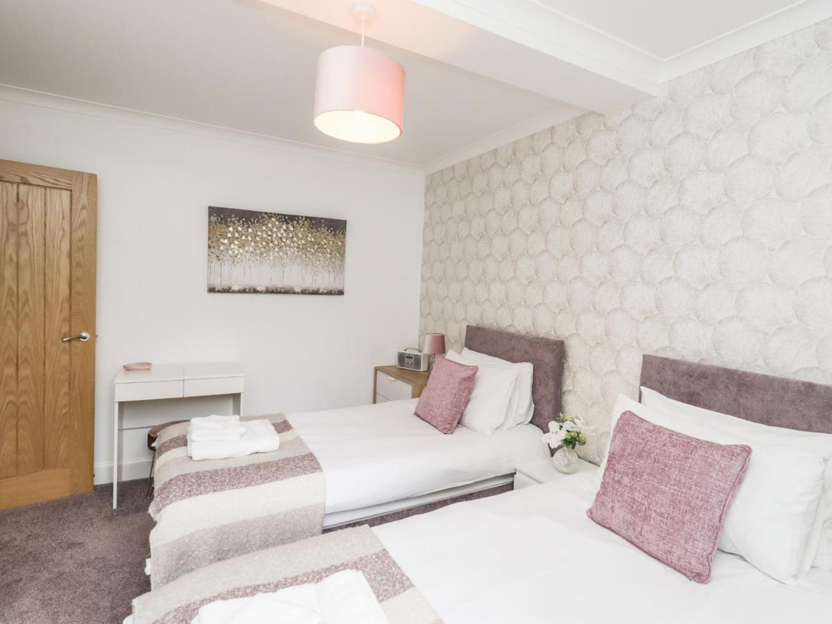 Simply Suite Castle Douglas Ngoại thất bức ảnh